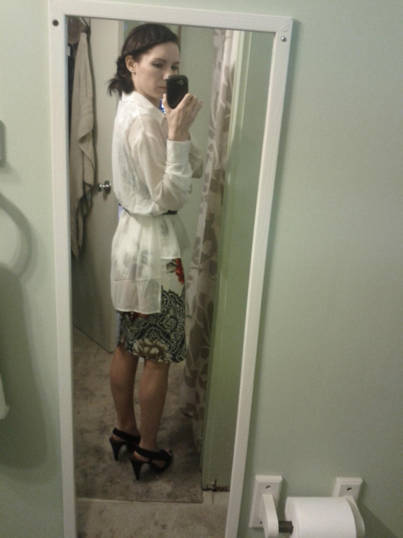 Illustration for article titled Will you help me crowd source my outfit, pretty please with cherries? (Warning: Pic heavy)